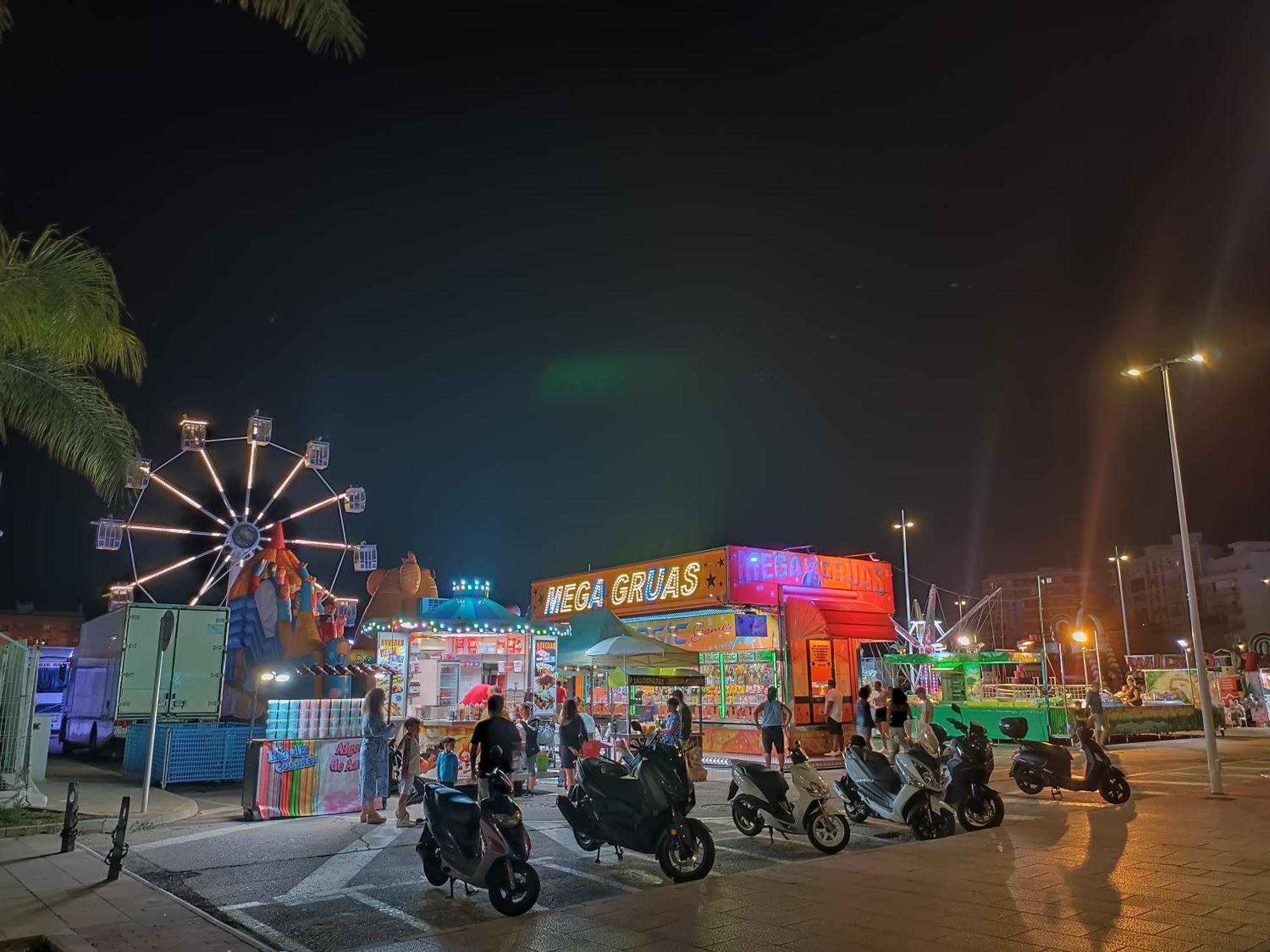 Mare De Deu, Vivienda Vacacional Para Familias Y Mayores De 25 Anos En El Grao De Gandia-Playa Playa de Gandia Exteriör bild
